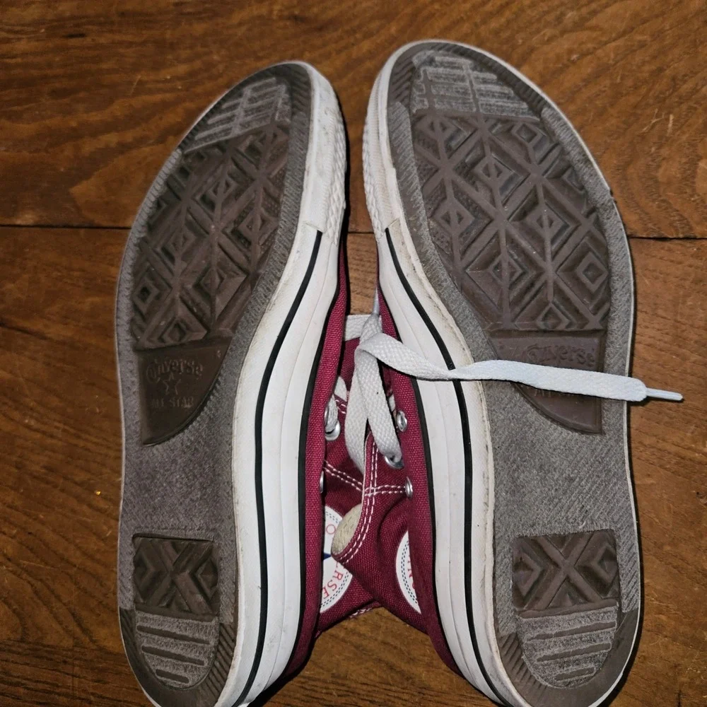 Converse step out